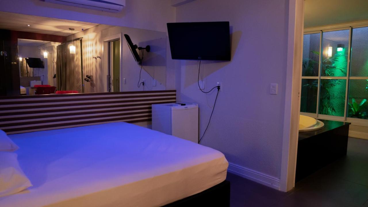 Bangalo Motel By Drops (Adults Only) سانتا ماريا المظهر الخارجي الصورة