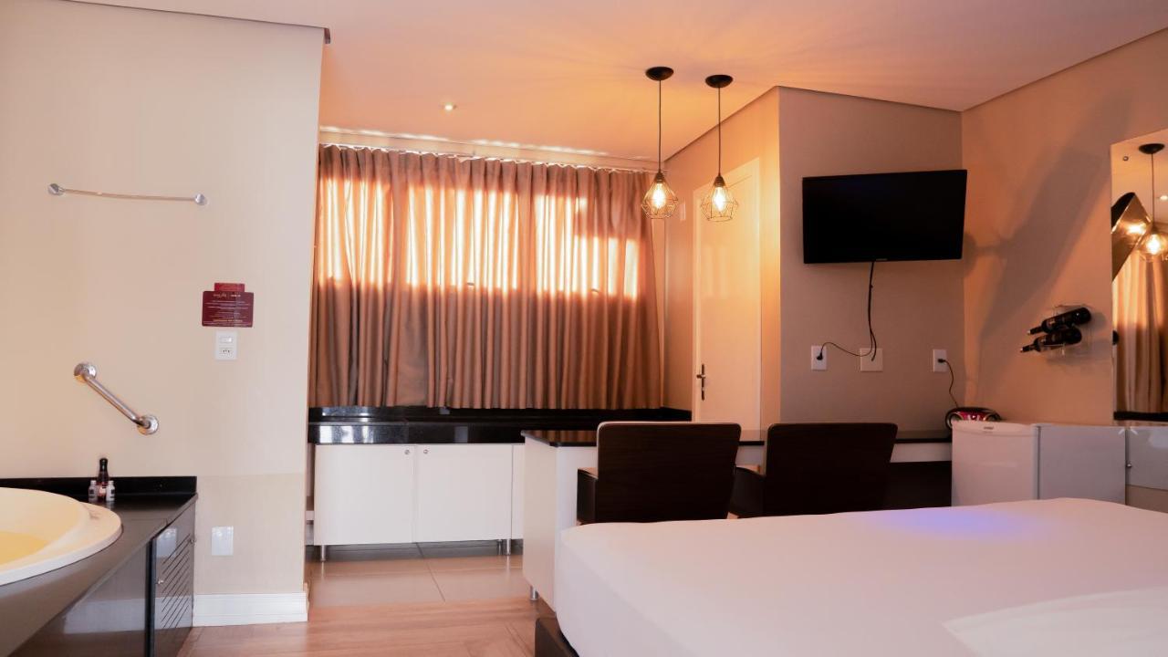 Bangalo Motel By Drops (Adults Only) سانتا ماريا المظهر الخارجي الصورة
