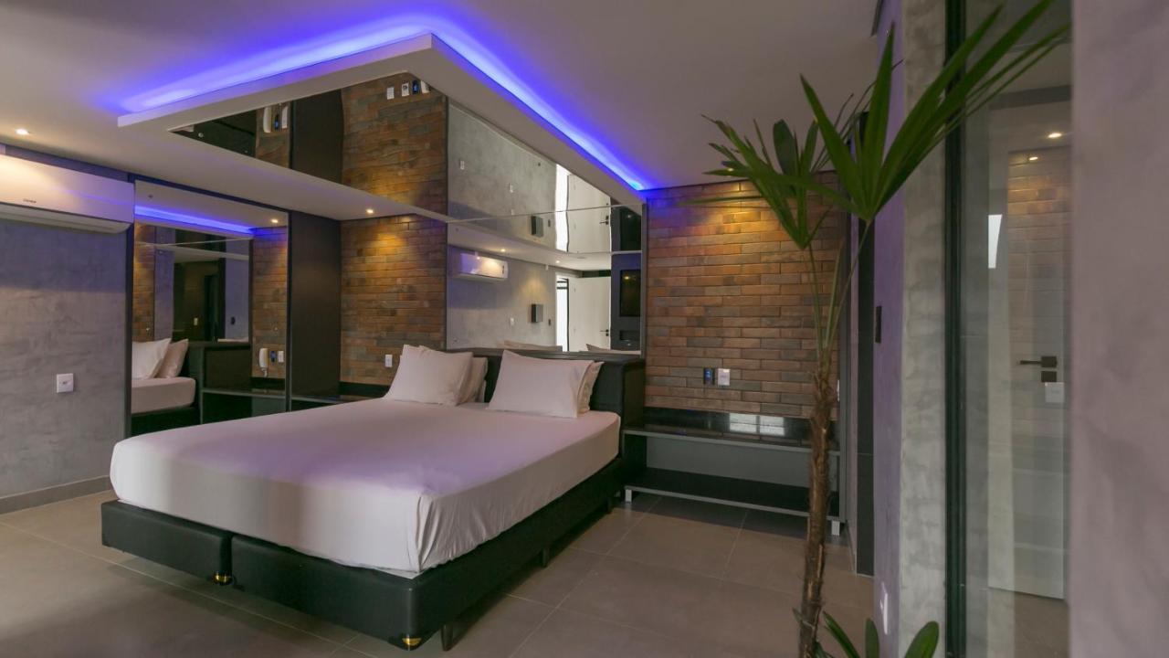 Bangalo Motel By Drops (Adults Only) سانتا ماريا المظهر الخارجي الصورة