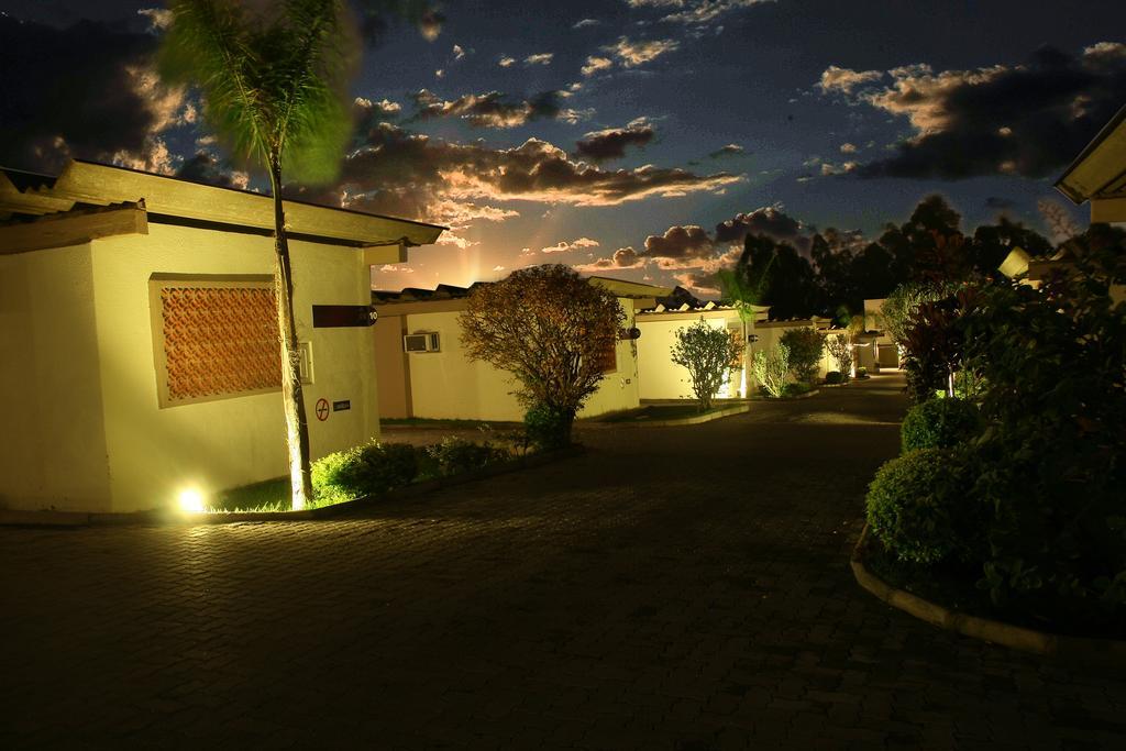 Bangalo Motel By Drops (Adults Only) سانتا ماريا المظهر الخارجي الصورة