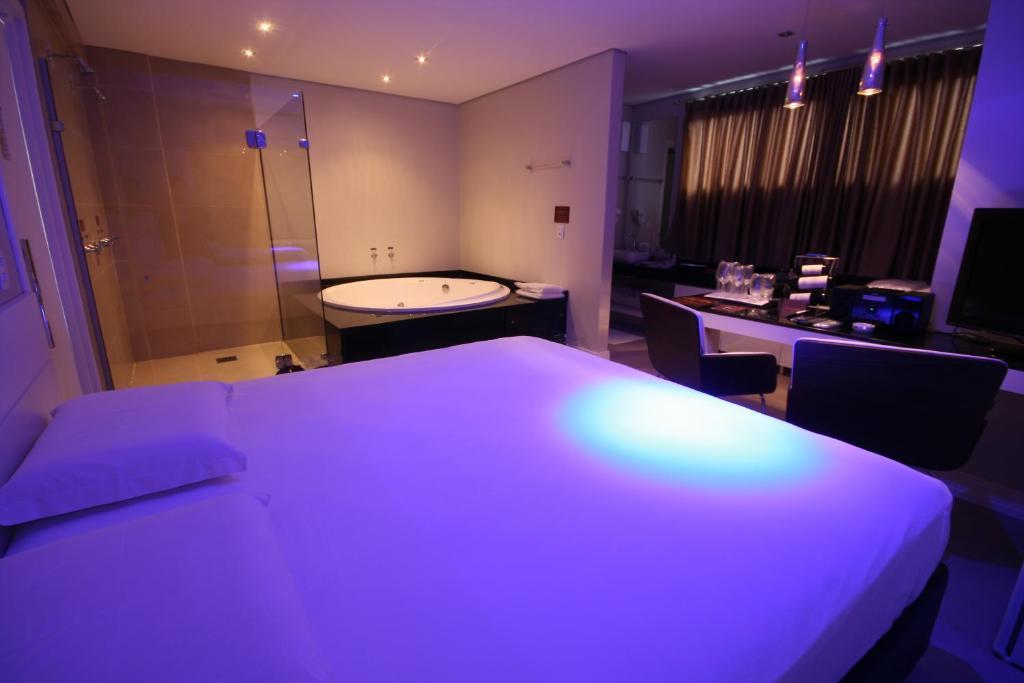 Bangalo Motel By Drops (Adults Only) سانتا ماريا المظهر الخارجي الصورة