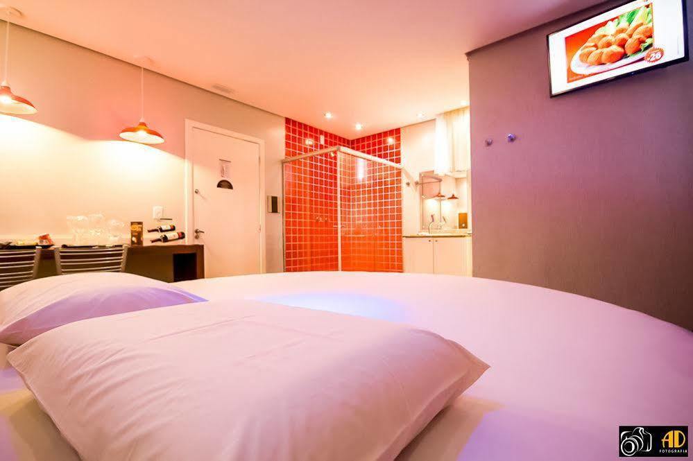 Bangalo Motel By Drops (Adults Only) سانتا ماريا المظهر الخارجي الصورة