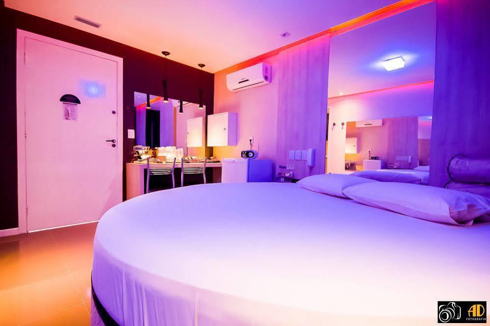 Bangalo Motel By Drops (Adults Only) سانتا ماريا المظهر الخارجي الصورة