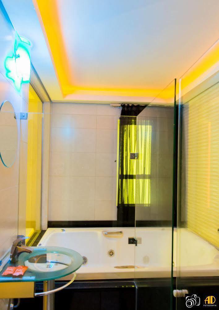 Bangalo Motel By Drops (Adults Only) سانتا ماريا المظهر الخارجي الصورة